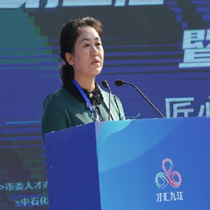 校长 石学琴